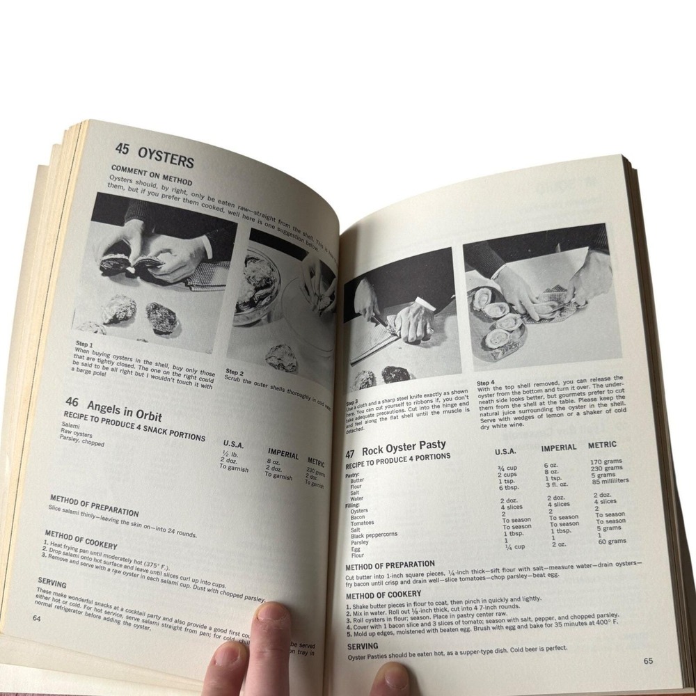 Graham Kerr Cookbook Galloping Gourmet Vintage 1960s MCM Retro Kitchen Hardcover - Picture 9 of 11